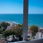 Hermoso Estudio Vistas Al Mar